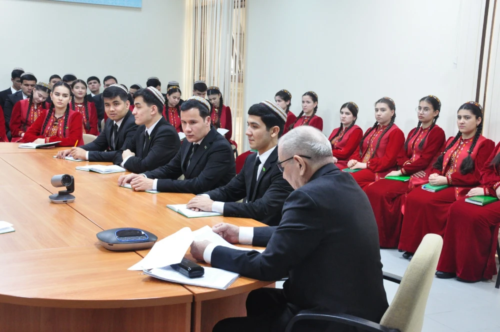 An Online Training Session Dedicated to 30 th Anniversary of the Permanent  Neutrality of Turkmenistan and Motto of the Year