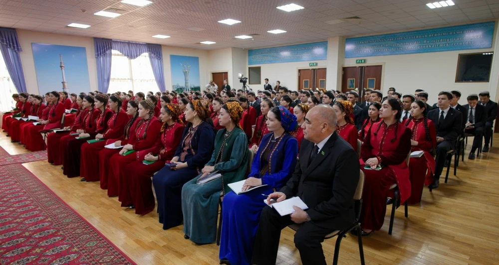 A TRAINING LESSON WITH THE PARTICIPATION OF THE DIRECTOR OF THE “TRT AVAZ” TV CHANNEL WAS HELD