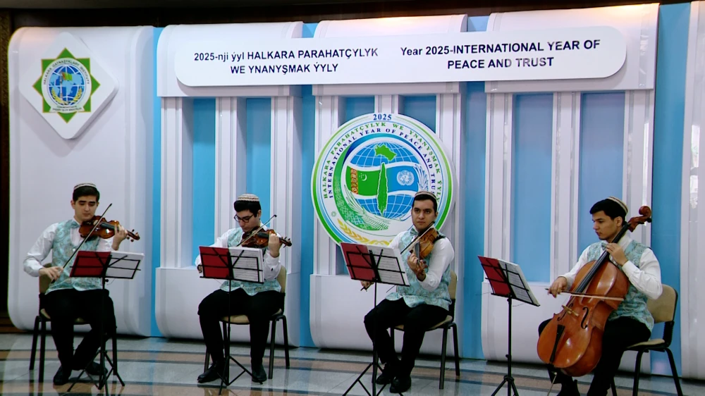 A CEREMONIAL MEETING WAS HELD ON THE OCCASION OF THE TRANSLATION OF THE BOOK “JEWEL OF THE MIND” BY THE HERO ARKADAG INTO THE AZERBAIJANI LANGUAGE