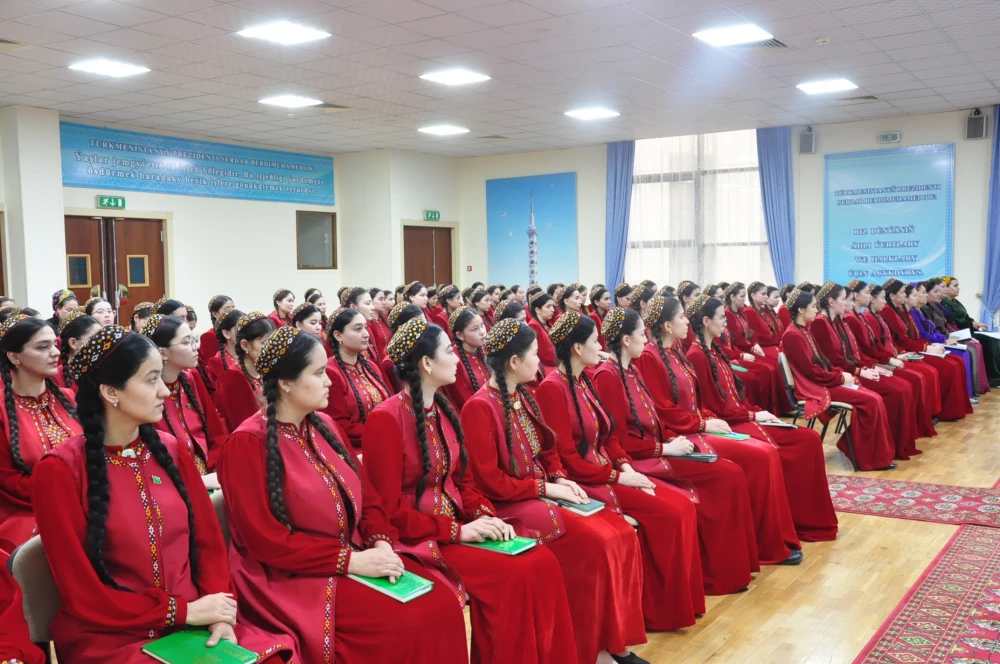 WELLNESS AND AWARENESS MEETING DEDICATED TO WOMEN’S ETIQUETTE