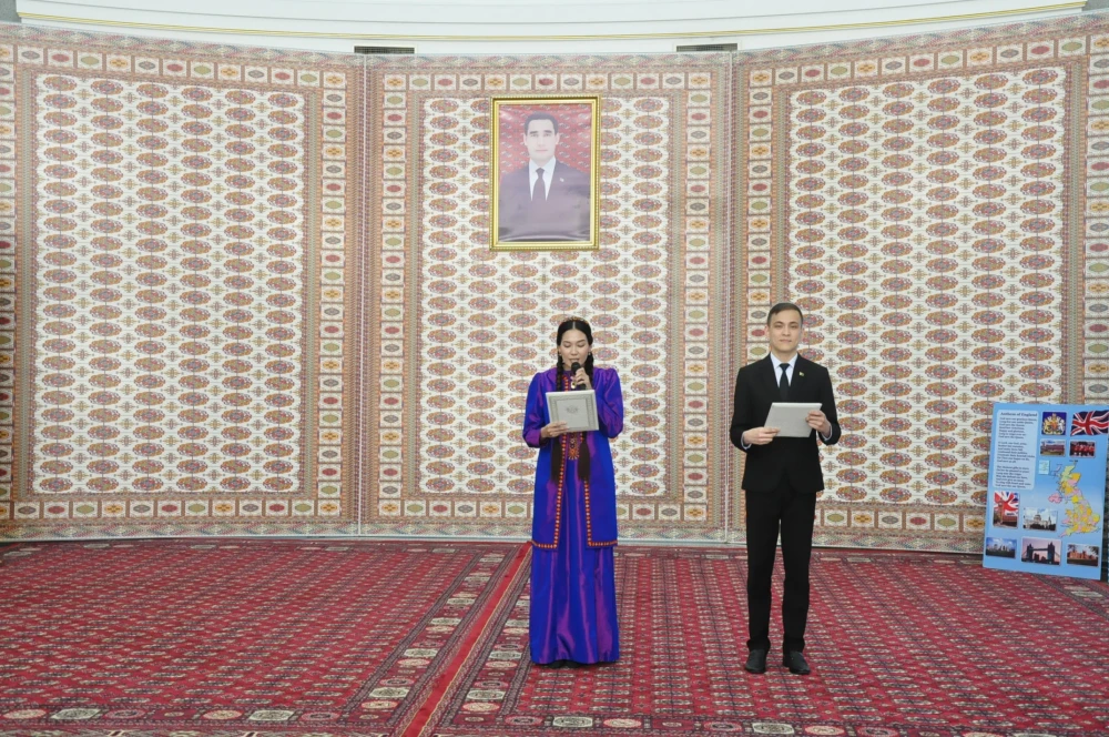 DIPLOMATIK SAZLAŞYK WE EDEBI MIRAS: “IŇLIS DILI GÜNI” DABARASY GEÇIRILDI