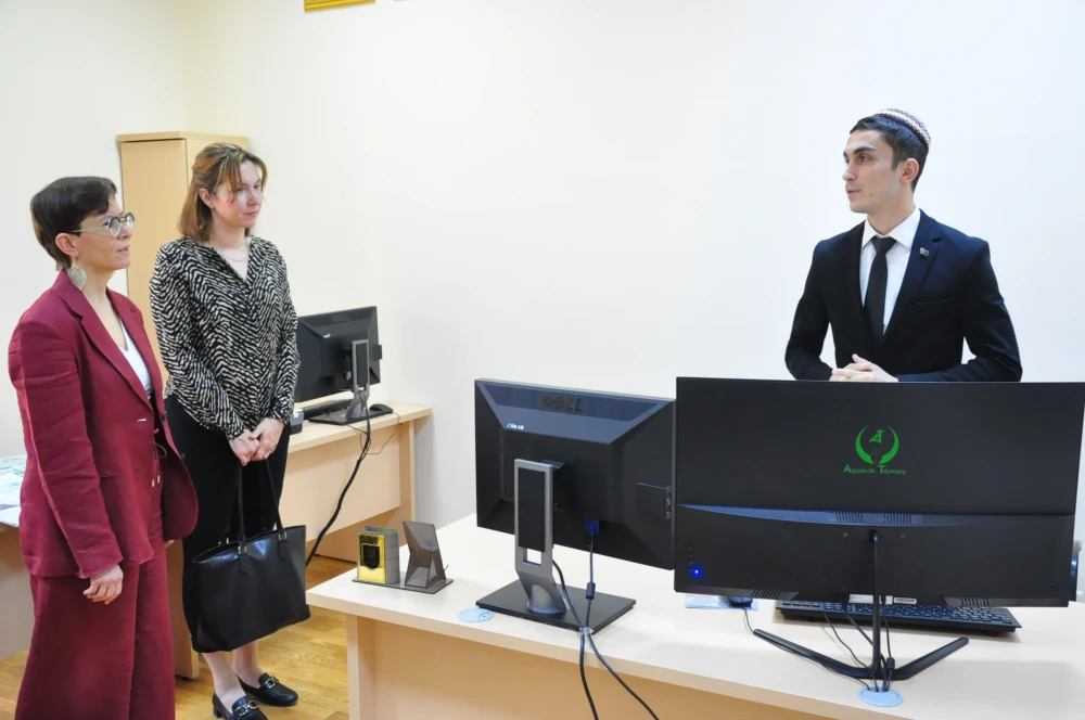 MEETING WITH THE AMBASSADOR OF THE REPUBLIC OF FINLAND TO TURKMENISTAN