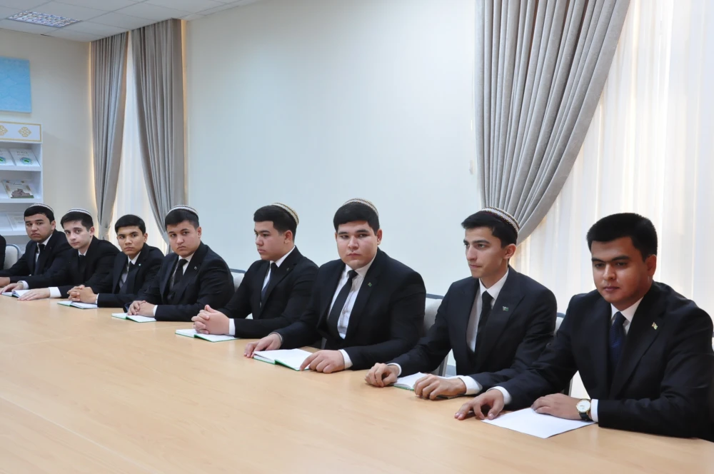 «FILOSOFIÝA – ÄHLI YLYMLARYŇ GÖZBAŞY» ATLY YLMY SEMINAR GEÇIRILDI