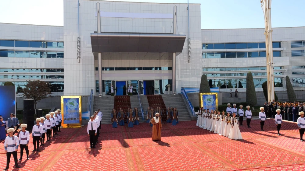 Türkmen paýtagtynda halkara sergi we ylmy maslahat dabaraly açyldy