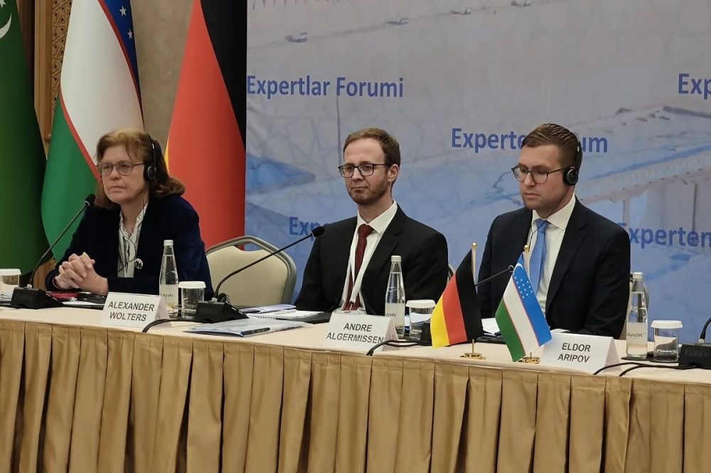 Merkezi Aziýa durnuklylyk zolagyndaky çeýe bileleşikleriň giňişligi hökmünde — Hywa dialogy