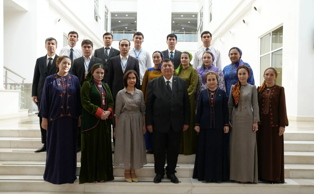 PRESENTATION OF THE SPECIAL TRAINING PROGRAM