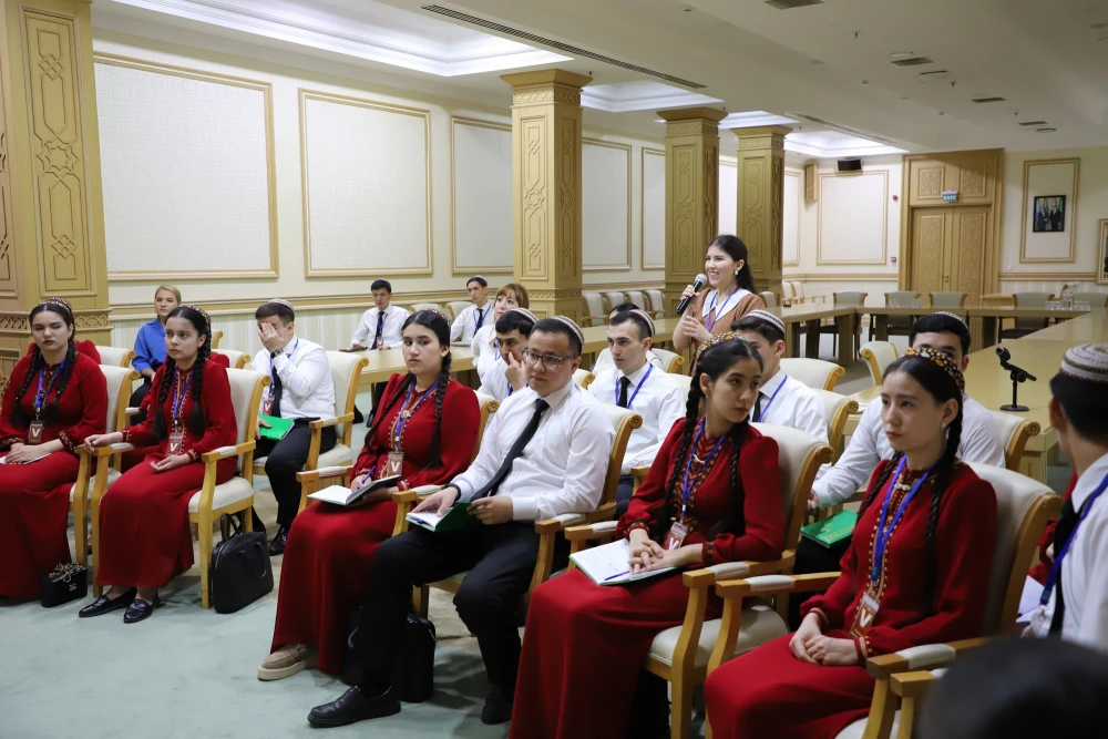 UNDP engages with Youth in Turkmenistan as part of the 100-Day Global Consultation on Digital Inclusion