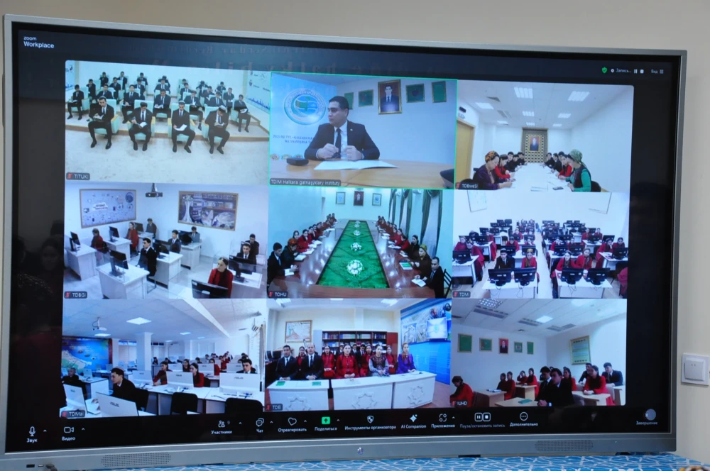 HALYPA DIPLOMATYŇ GATNAŞMAGYNDA AÇYK SAPAGY GEÇIRILDI