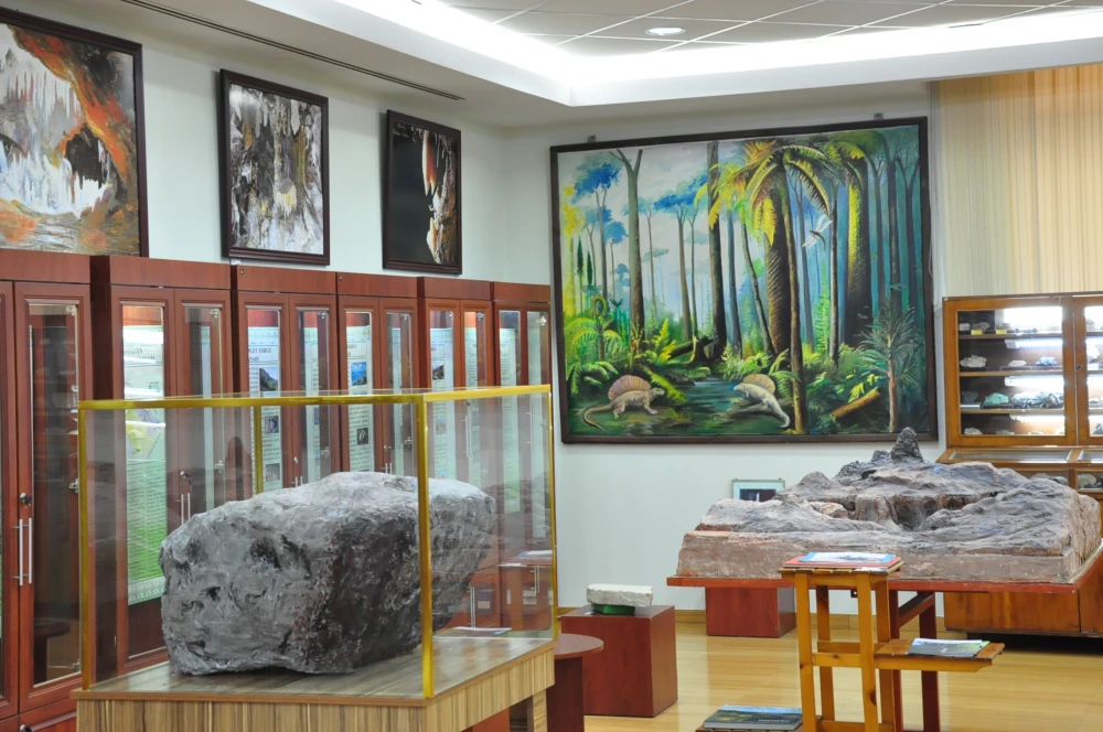 СОСТОЯЛАСЬ ВСТРЕЧА С ИЗВЕСТНЫМ УЧЁНЫМ А.БУШМАКИНЫМ