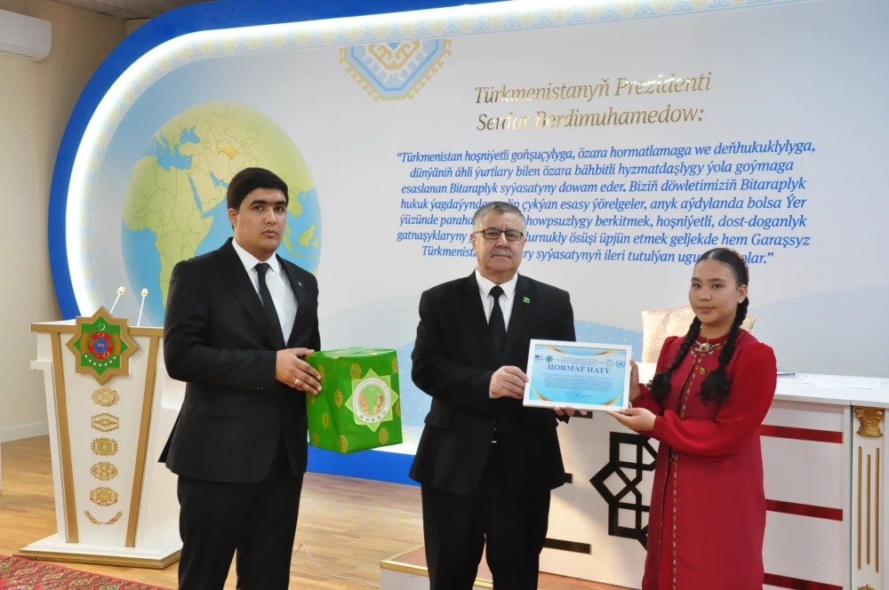 “LET’S READ TOGETHER!”: THE INSTITUTE CELEBRATED WORLD BOOK AND COPYRIGHT DAY