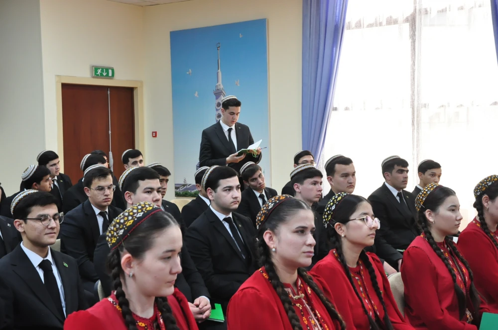 РАЗВИВАЯ ДИАЛОГ С ЛАТИНСКОЙ АМЕРИКОЙ: ВСТРЕЧА С ПОСЛОМ АРГЕНТИНСКОЙ РЕСПУБЛИКИ