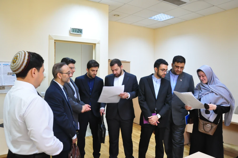 EÝRANLY ÝAŞ DIPLOMATLAR ÜÇIN GEÇIRILEN TANYŞLYK SAPARY