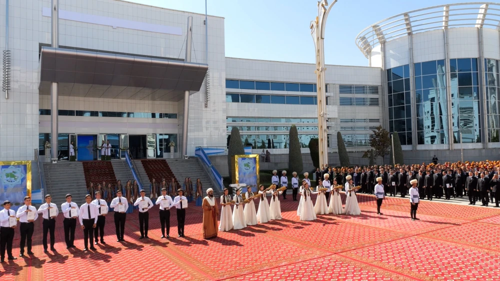 Türkmen paýtagtynda halkara sergi we ylmy maslahat dabaraly açyldy