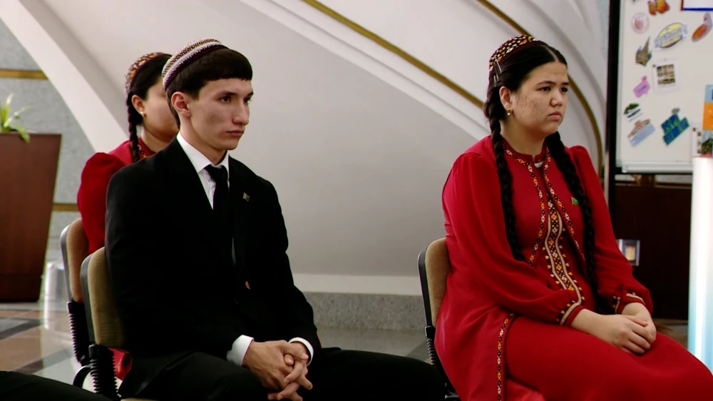 ДУХОВНАЯ СВЯЗЬ КУЛЬТУР:  ДЕНЬ ЯПОНСКОГО И КИТАЙСКОГО ЯЗЫКОВ