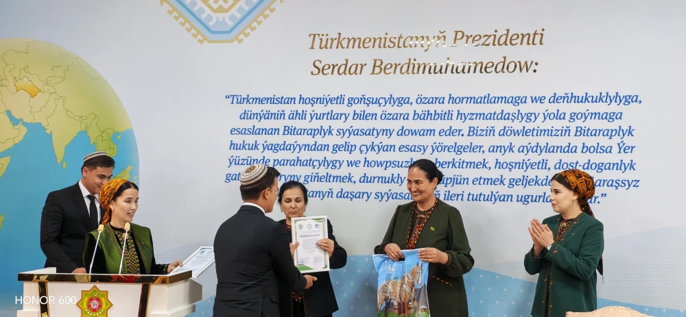 «MILLI MIRASYMYZ – GARAŞSYZLYGYMYZYŇ BERK BINÝADYDYR» ATLY HALKARA MASLAHAT GEÇIRILDI