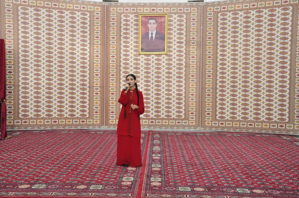 «ЯЗЫКИ – СИМФОНИЯ ДРУЖБЫ»: В ИНСТИТУТЕ ОТМЕТИЛИ ДЕНЬ ФРАНЦУЗСКОГО ЯЗЫКА