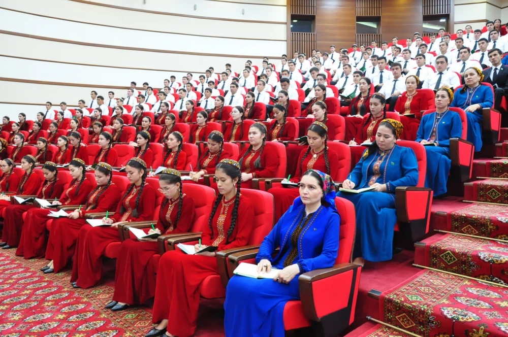 THE NATIONAL LEADER OF THE TURKMEN PEOPLE DELIVERED A  LECTURE TO STUDENT YOUTH IN ARKADAG CITY