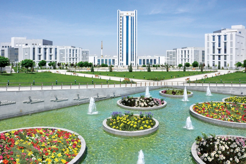 AŞGABAT – TÜRKMENISTANYŇ PAÝTAGTY