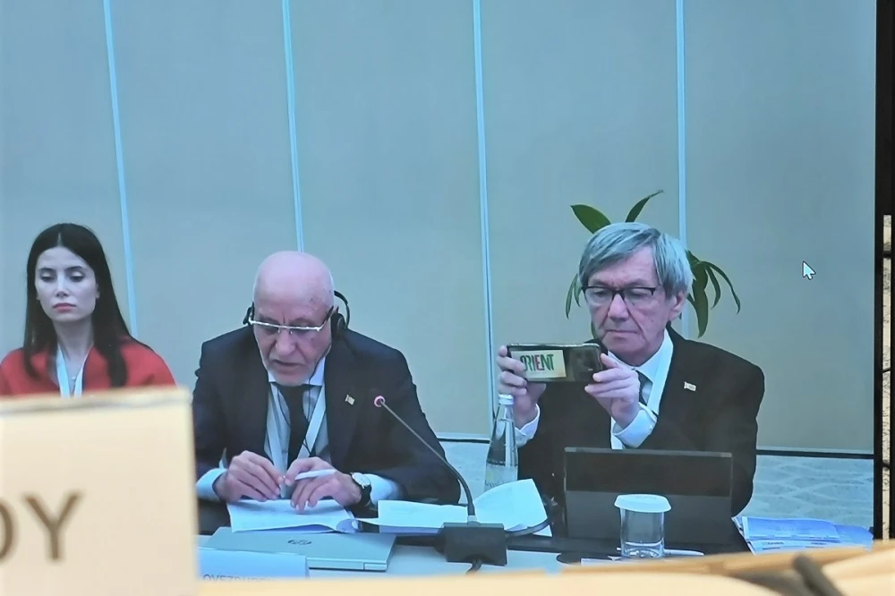 Merkezi Aziýa durnuklylyk zolagyndaky çeýe bileleşikleriň giňişligi hökmünde — Hywa dialogy