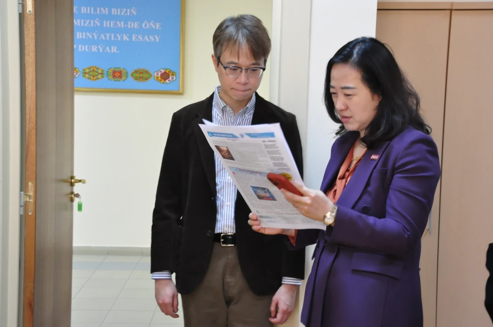 LANÇŽOU UNIWERSITETINIŇ WEKILLERINIŇ ÝURDUMYZA SAPARY BAŞLANDY