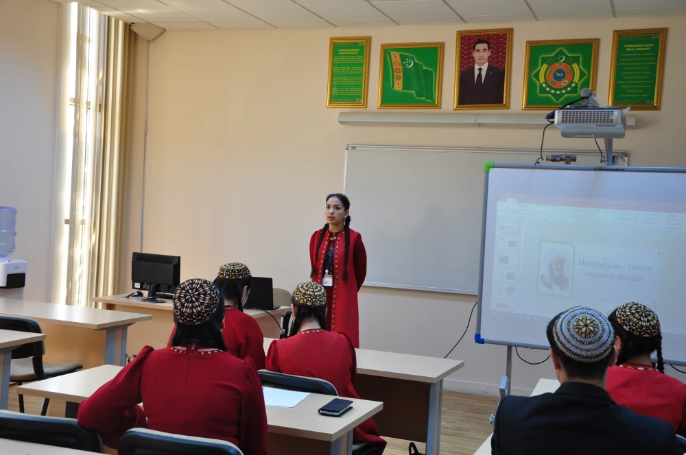 An expressive reading competition of Magtymguly Fragi’s poems was held