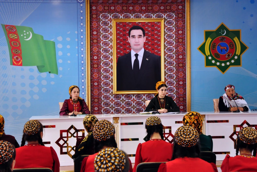 An educational meeting “Turkmen embroidery in the UNESCO List of the Intangible Heritage of Humanity" has been held