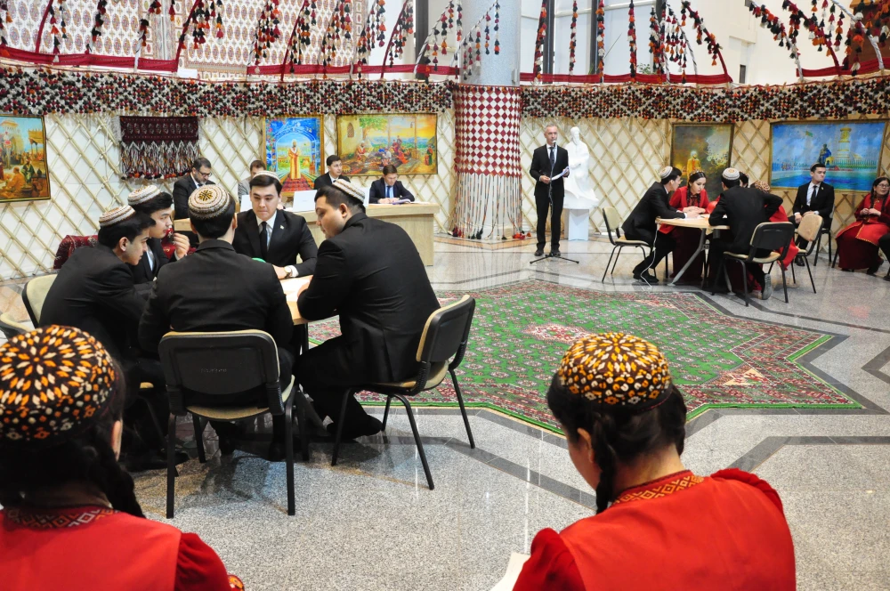 Brain ring competition on the occasion of the Day of Diplomatic workers