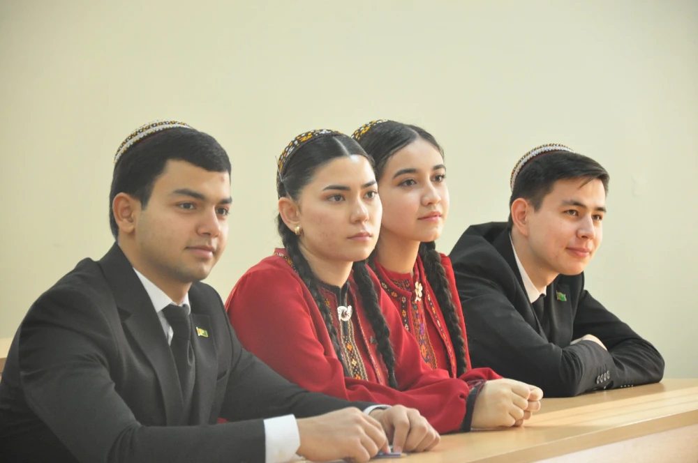 Celebrating the International Day of Neutrality: A Presentation Competition at the Institute of International Relations was held