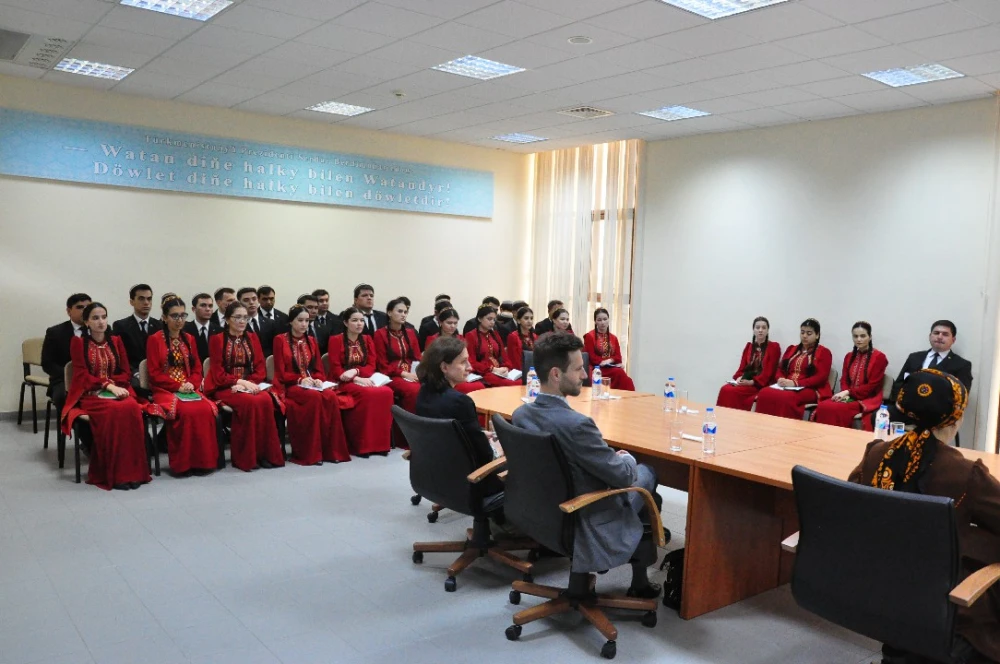 An interesting meeting with the students