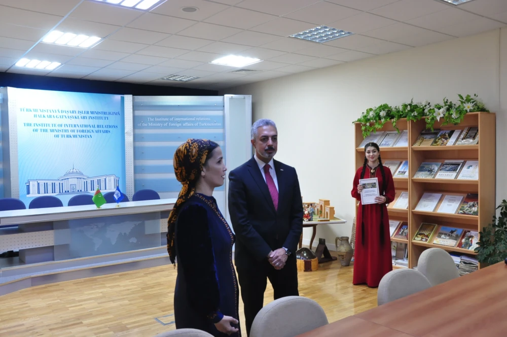 TÄSIRLI GEÇEN DUŞUŞYK
