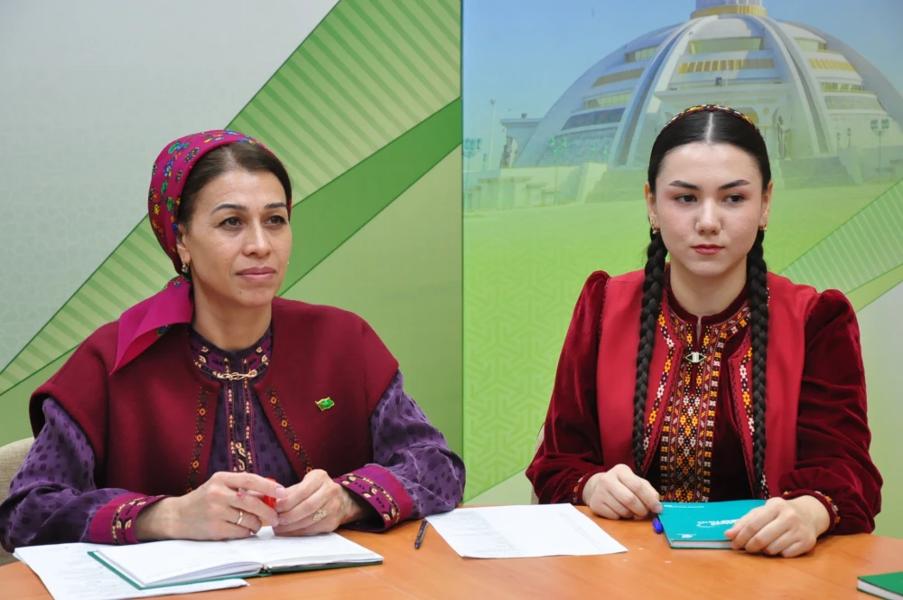 Sagdyn iýmitlenmegiň ähmiýetine bagyşlanan maslahat