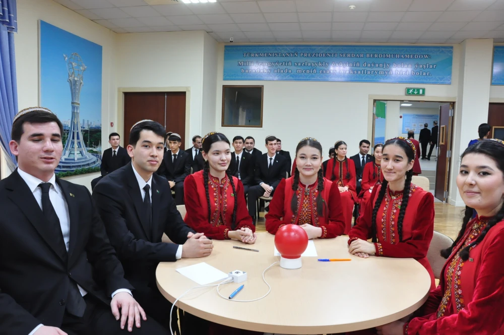 “BREÝN – RING” BÄSLEŞIGI GEÇIRILDI