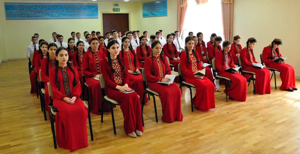 THE WINNERS OF THE YOUNG SCIENTIST’S COMPETITION WERE AWARDED PRESIDENTIAL CERTIFICATES