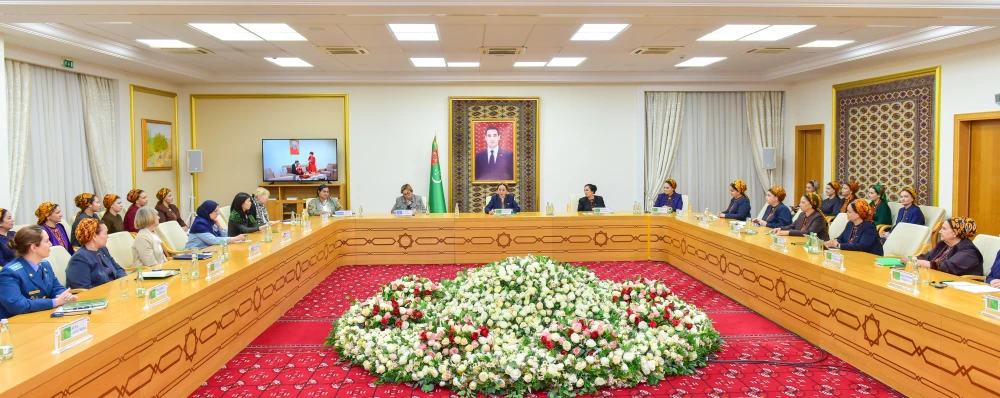 HÄZIRKI ZAMAN JEMGYÝETINDE ZENANLARYŇ ORNUNA BAGYŞLANAN MASLAHAT