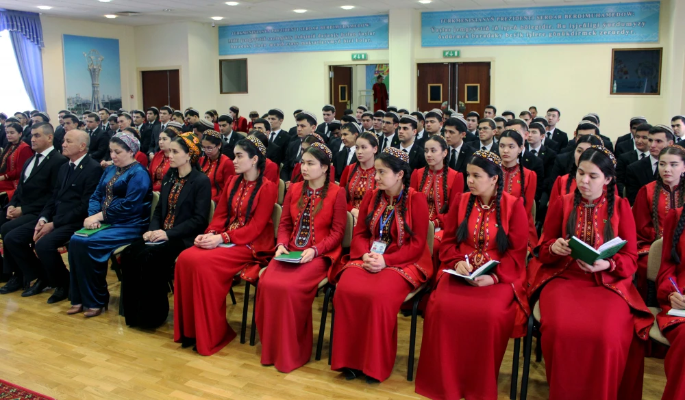 AN EDUCATIONAL MEETING HAS BEEN HELD  AMONG THE STUDENTS