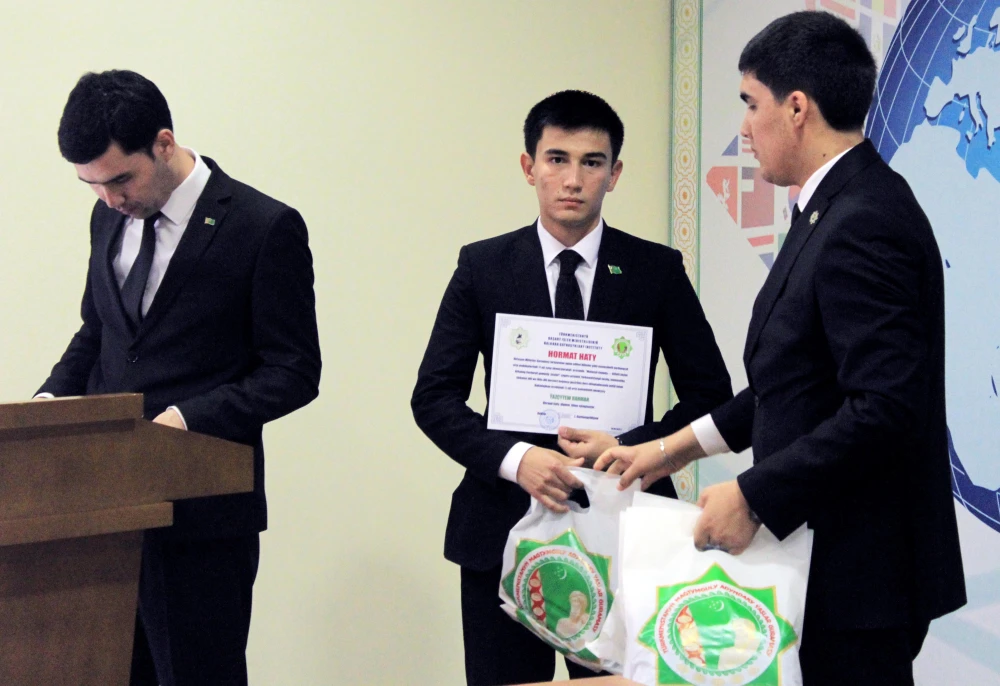 A DAY OF “OPEN DOORS” FOR ASHGABAT SCHOOL-LEAVERS HAS TAKEN PLACE AT THE INSTITUTE OF INTERNATIONAL RELATIONS OF THE MINISTRY OF FOREIGN AFFAIRS OF TURKMENISTAN