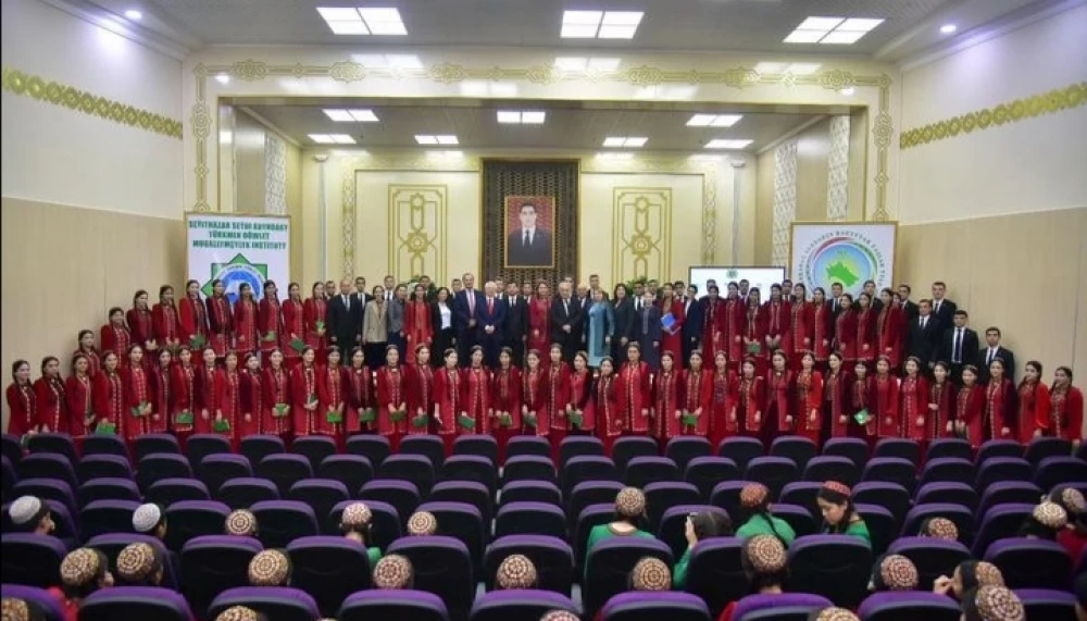 The Youth Conference on Climate Change provides an opportunity for Turkmen youth surady