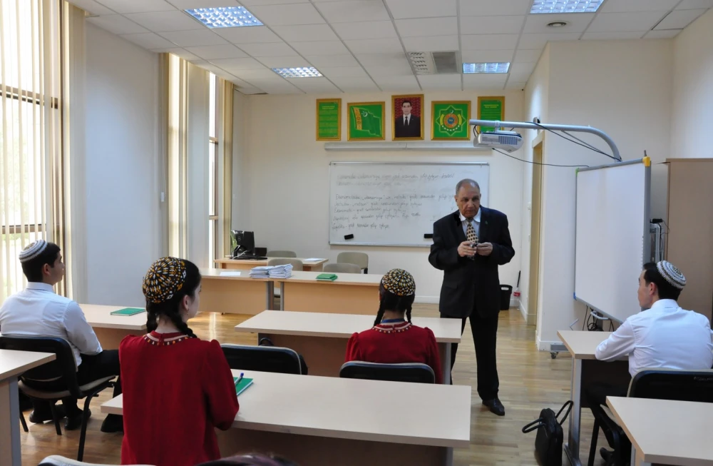 A training session “Terms used in Economics lesson” has been held