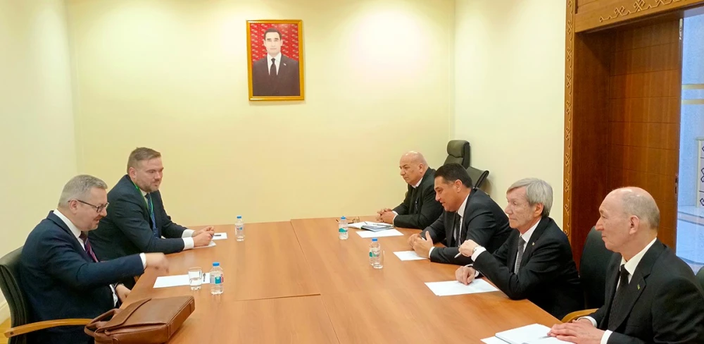 Туркменистан-Польша: сотрудничество ради мира и прогресса surady